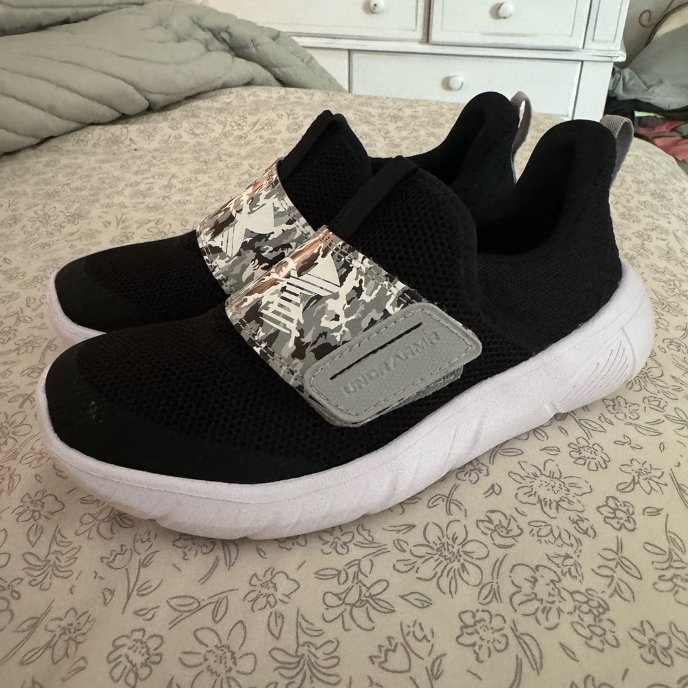 Under Armour Kids Black and White Sneakers